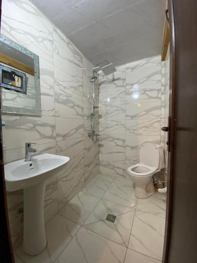 Megobroba Inn Dzentsmani Zewnętrze zdjęcie