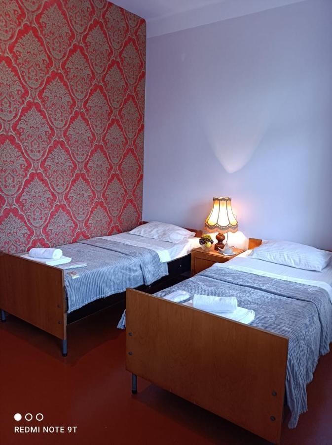Megobroba Inn Dzentsmani Zewnętrze zdjęcie